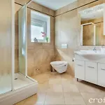 Luxury With Beautiful Sea View Apartment *