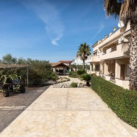 Luxury With Beautiful Sea View Apartment Kozino
